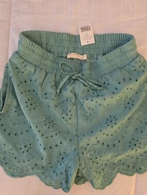 Uncharted Threads Seafoam Eyelet Drawstring Skort Shorts